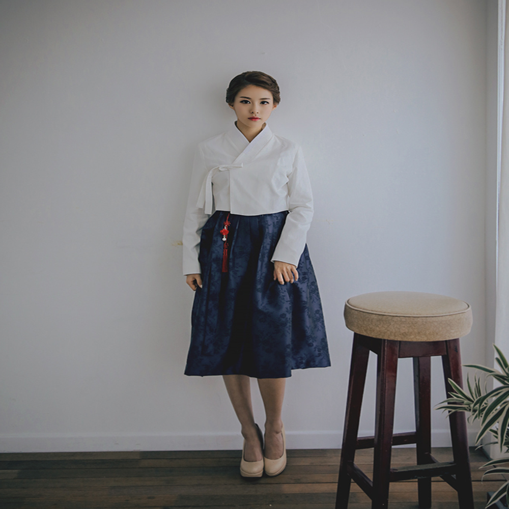 Korean traditional skirt with rambling rose(navy)