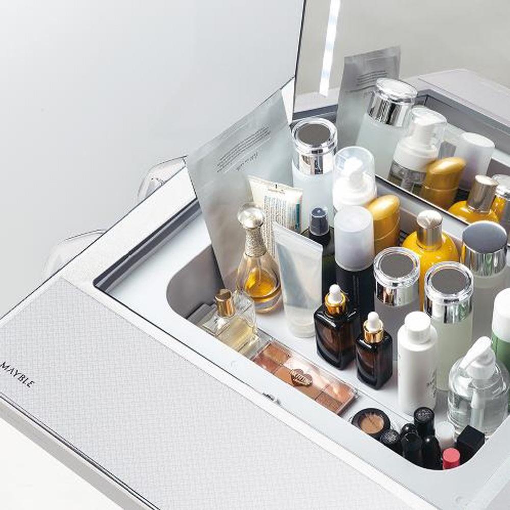 Smart Makeup Table