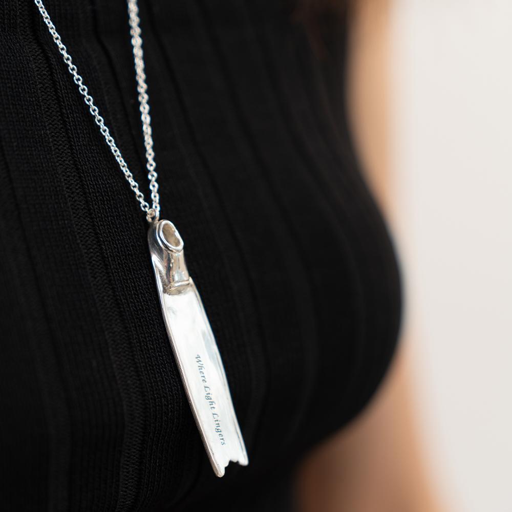 Divers necklace_ N26 [Where light lingers]